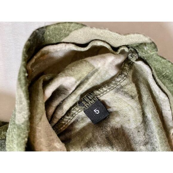 Camo shirt, leatherette trim, bling snd sculls - Picture 5 of 10